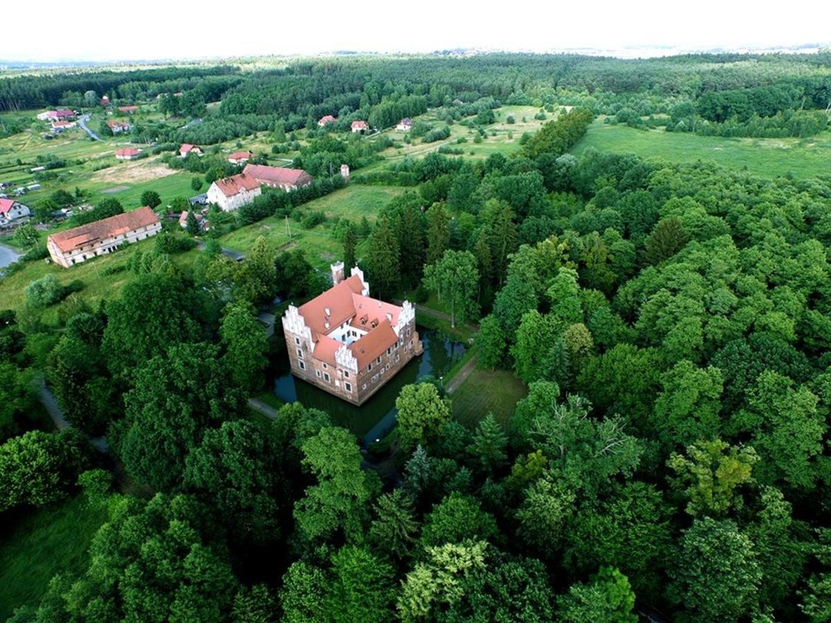 Bed and Breakfast Zamek Na Wodzie W Wojnowicach Wojnowice  Exterior foto